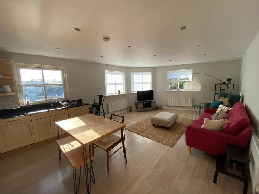 The Penthouse, Winchester Eksteriør bilde