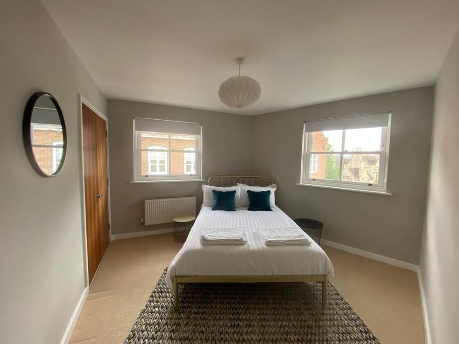 The Penthouse, Winchester Eksteriør bilde